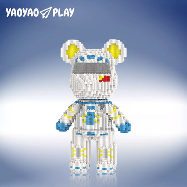 YaoYaoPlay Male Astronaut Medium Bear Building Block Set